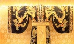 龙袍最新爆料视频,最新爆料视频带你领略皇家尊贵风采