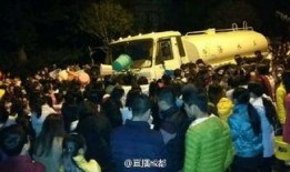 学校停水爆料视频,停水事件现场直击，视频曝光校园生活困境